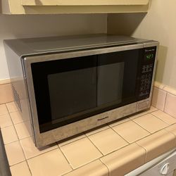 Panasonic 1100w Microwave The Genius 