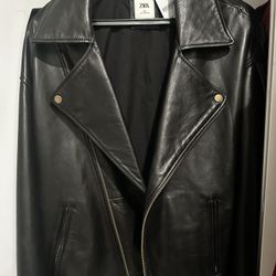 Zara leather jacket size S-M,Rare piece