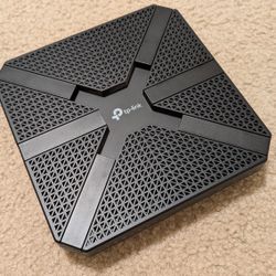 TP-Link Archer A20 Tri-Band Wi-Fi Router