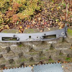 2007 BMW 335i Front Windshield Lower Cower