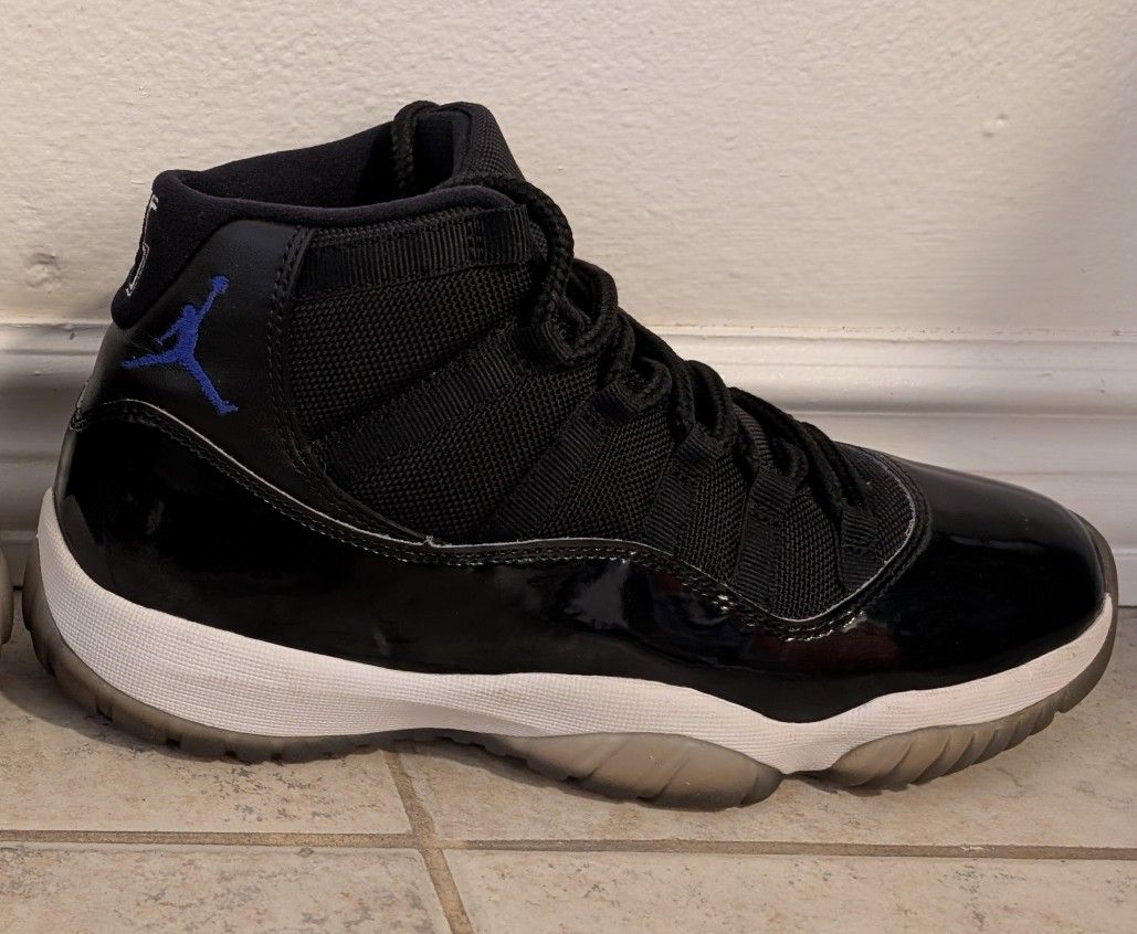 Jordan Retro 11 Space Jam (2016)