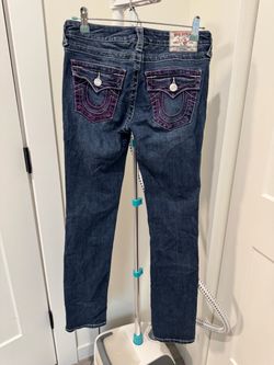 True Religion Women’s World Tour Slim Straight Jeans Size 27 Dark Wash Purple Stitch