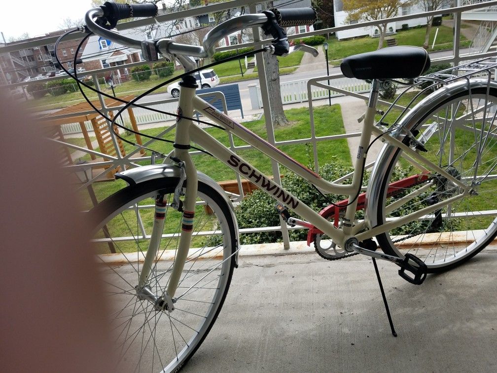 Bike Schwinn Fahrenbrook hybrid for Sale in Norfolk VA OfferUp