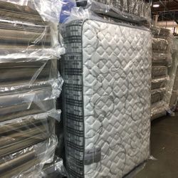 Mattress And Box spring Sale (We Deliver )