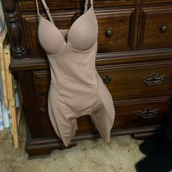 SKIMS ULTIMATE BODY BUTT & HIP PAD