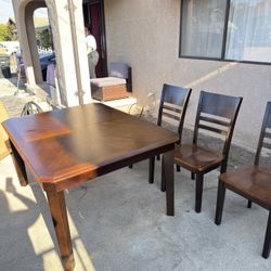 Table & Chair Set