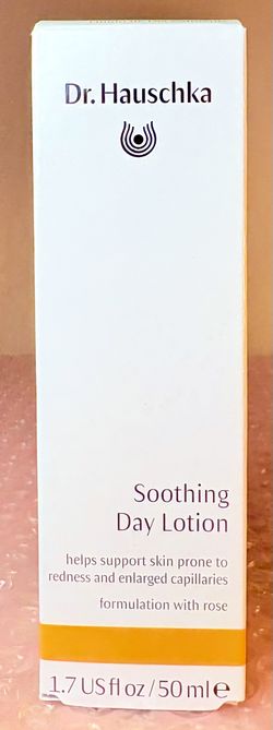 Dr. HAUSCHKA SOOTHING DAY LOTION    1.7 US fl oz/ 50 ml 