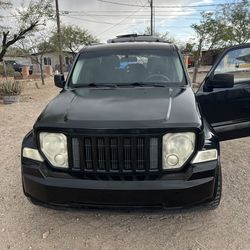 2012 jeep liberty  143000 miles very good car no engine light bring mechanic , hook it up to machine whatever you need to do good for daily driving an