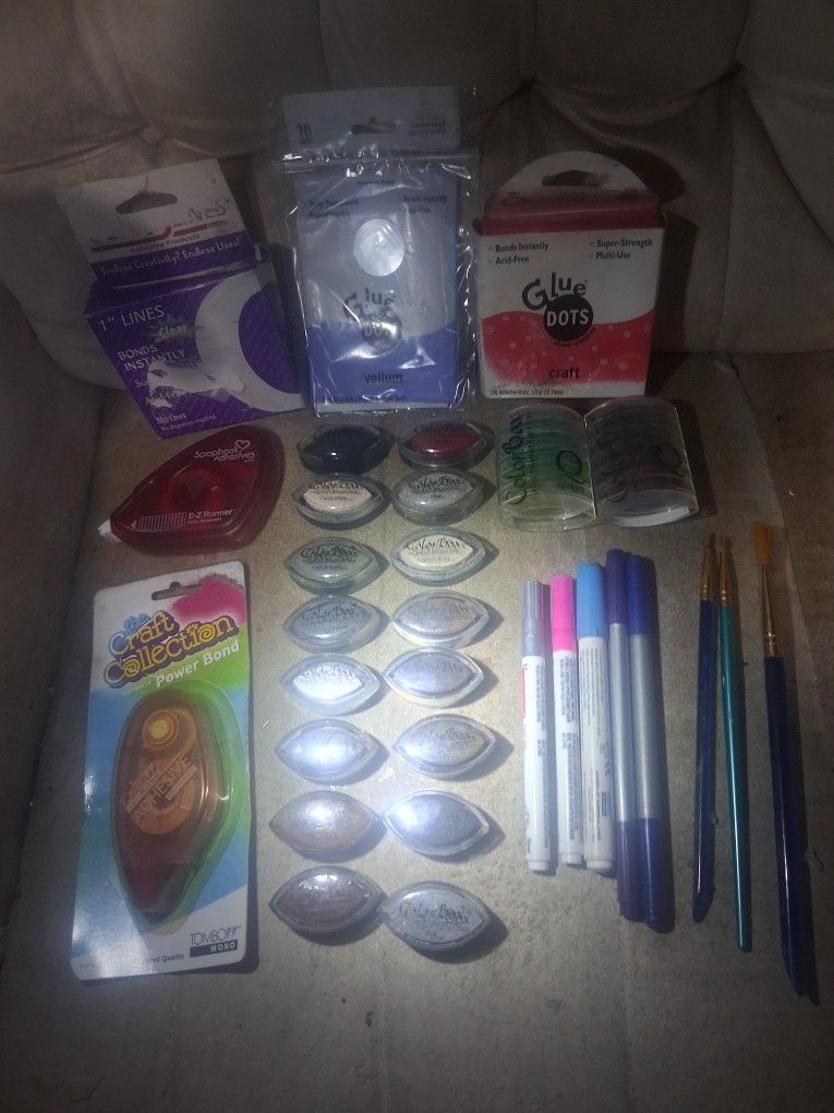 Assorted Arts And Crafts Supplies 