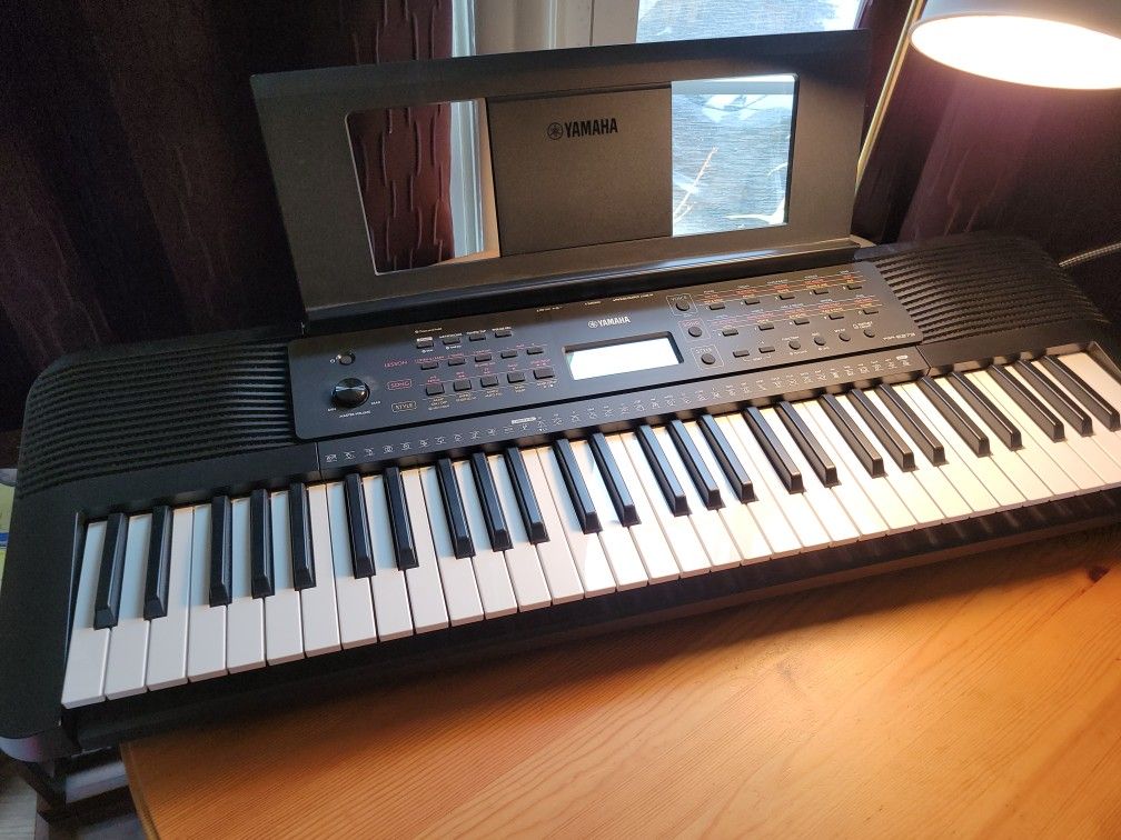YAMAHA Digital Keyboard