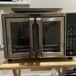 Gourmia 6-slice stainless steel digital air fryer oven