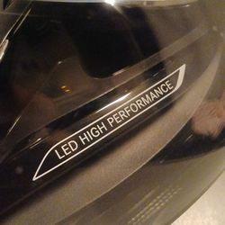 22-2025 mercedes Benz headlight c class