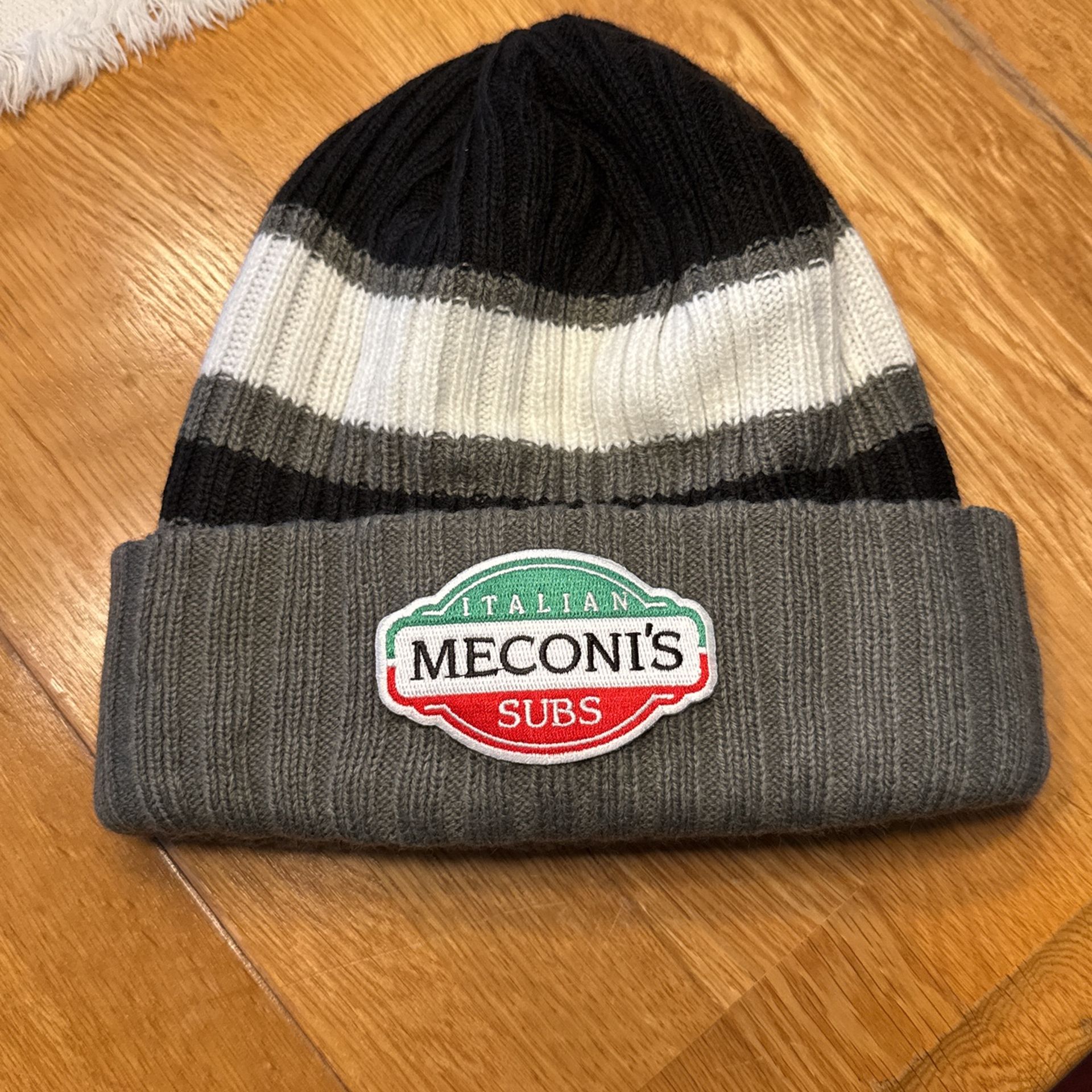 New Era Meconis Beanie