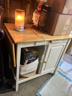 Farmhouse white & wood table