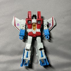 Transformers Earthrise Starscream