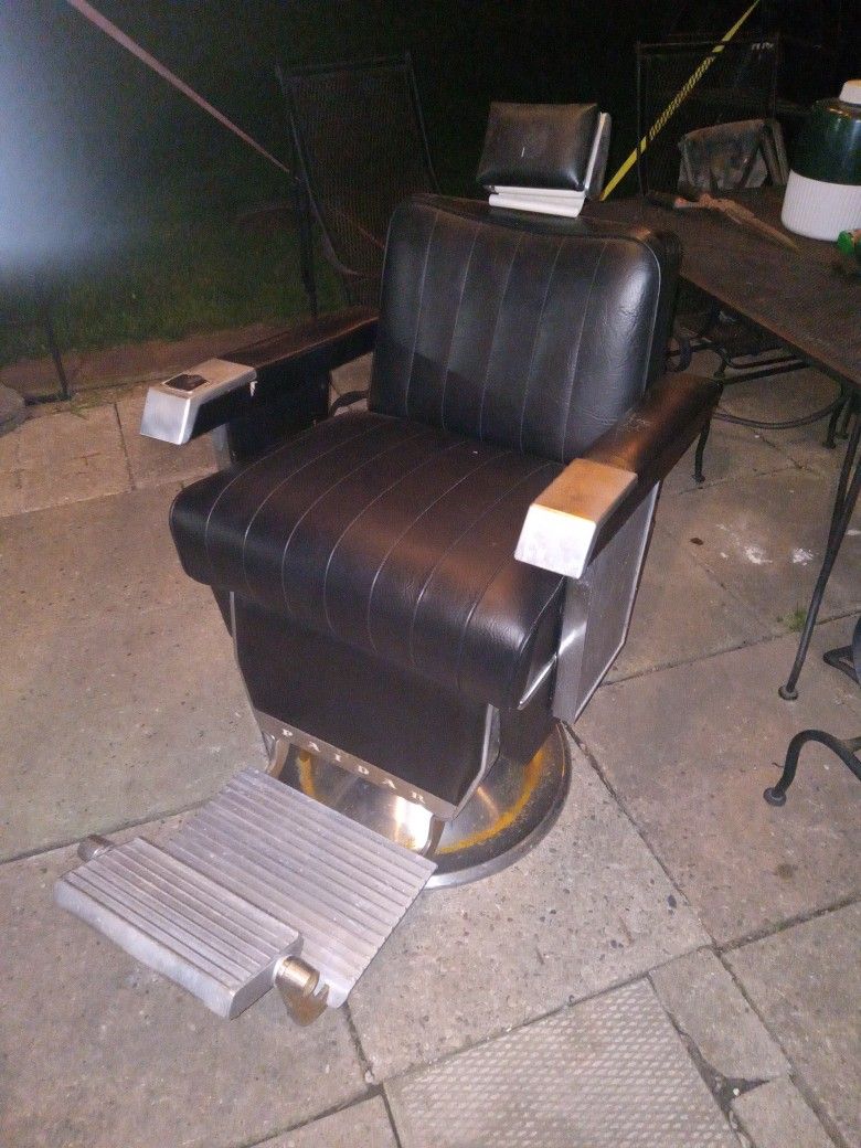 1964 Paidar Barber Chair