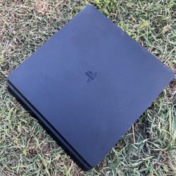 PS4 Console 