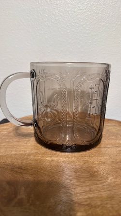 Halloween Glass Spiders, Snakes & Bats measuring cup