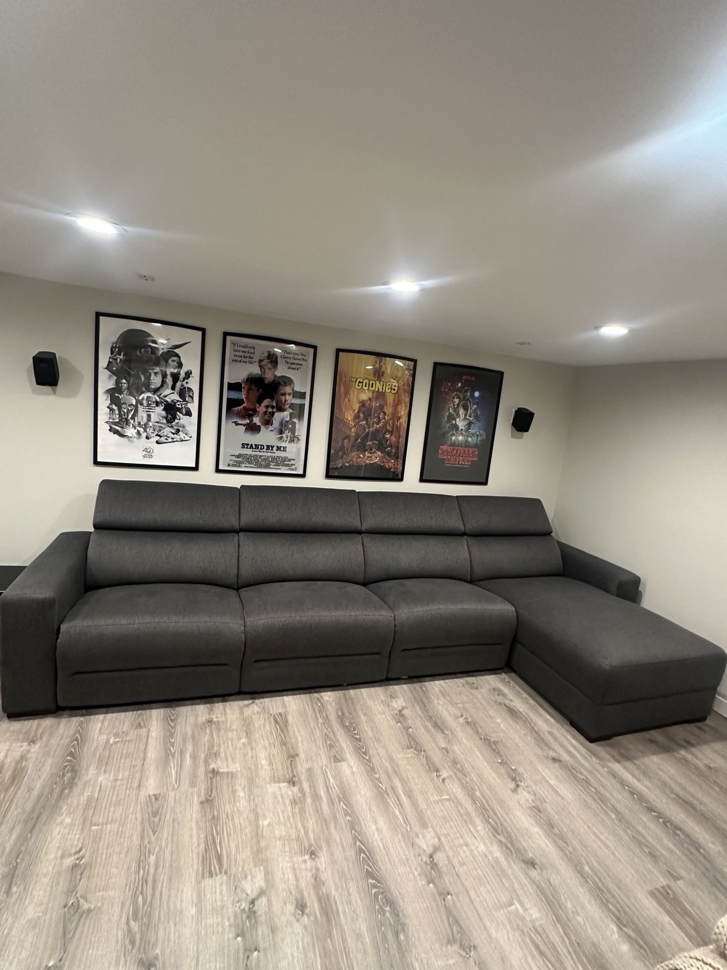 Power Sectional Reclining Sofa With Chaise  