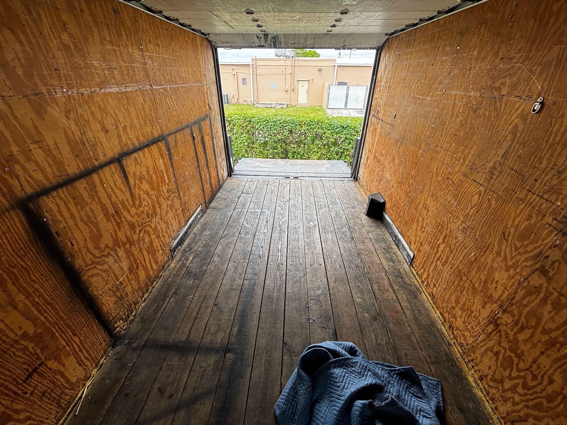 2000 Ford E-350