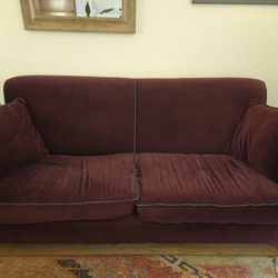 Beautiful and Comfortable Couch!