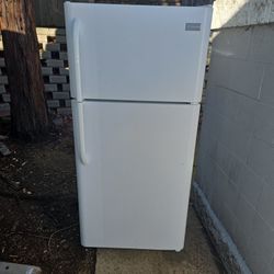 Frigidaire 18 Cu 