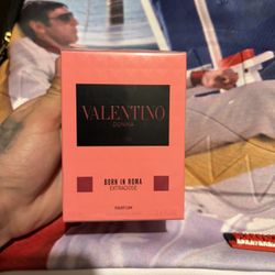 Valentino Born In Roma Extradose