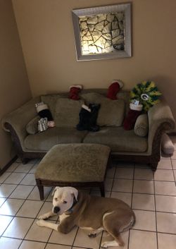 $75🏷️ Super Comfy Couch and Ottoman