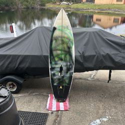Proctor Surfboard 5’11”