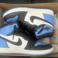 Air Jordan 1 Retro High OG 'UNC Toe'