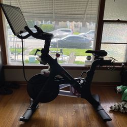 Brand new Peloton W/ Shoes & Weights