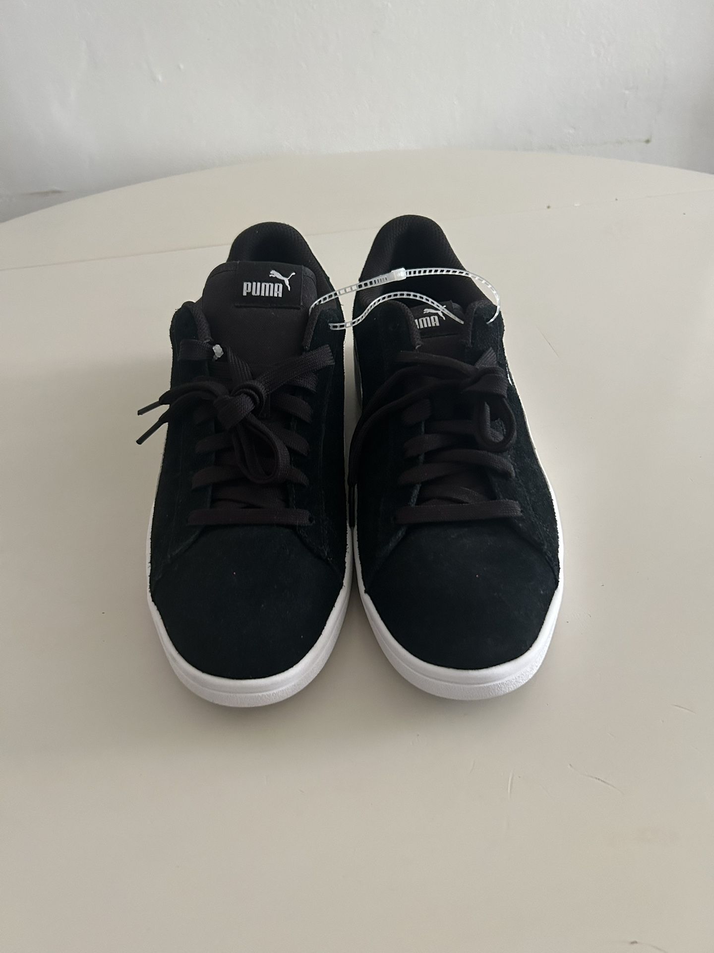 PUMA Men's Smash V2 Trainers in Black and White PUMA
