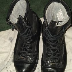 Men's Gore-Tex Boots SIZE (12)  Military/ Law Enforcement 