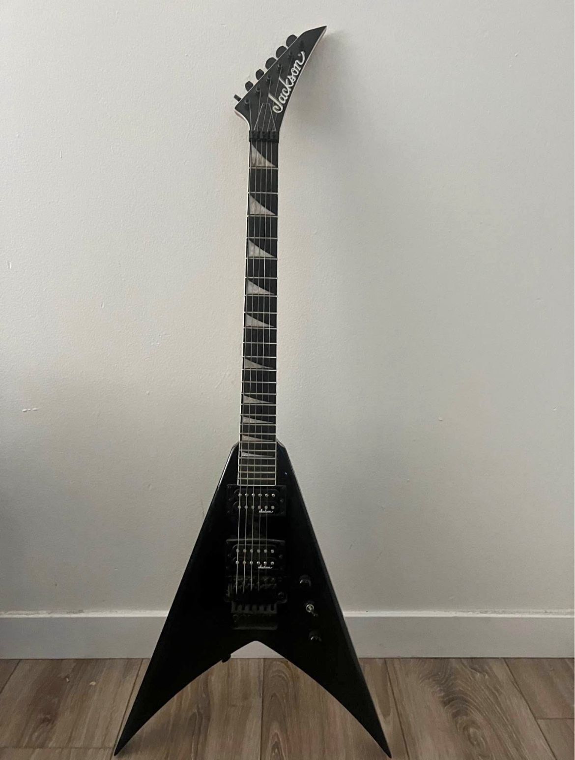 Jackson Flying V Guitar