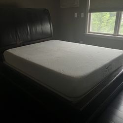 Solid Wood Bed frame (Queen)