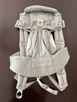 Ergobaby Omni Classic Baby Carrier