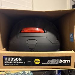 HUDSON URBAN PERFORMANCE I UNISEX  Large Matte Black