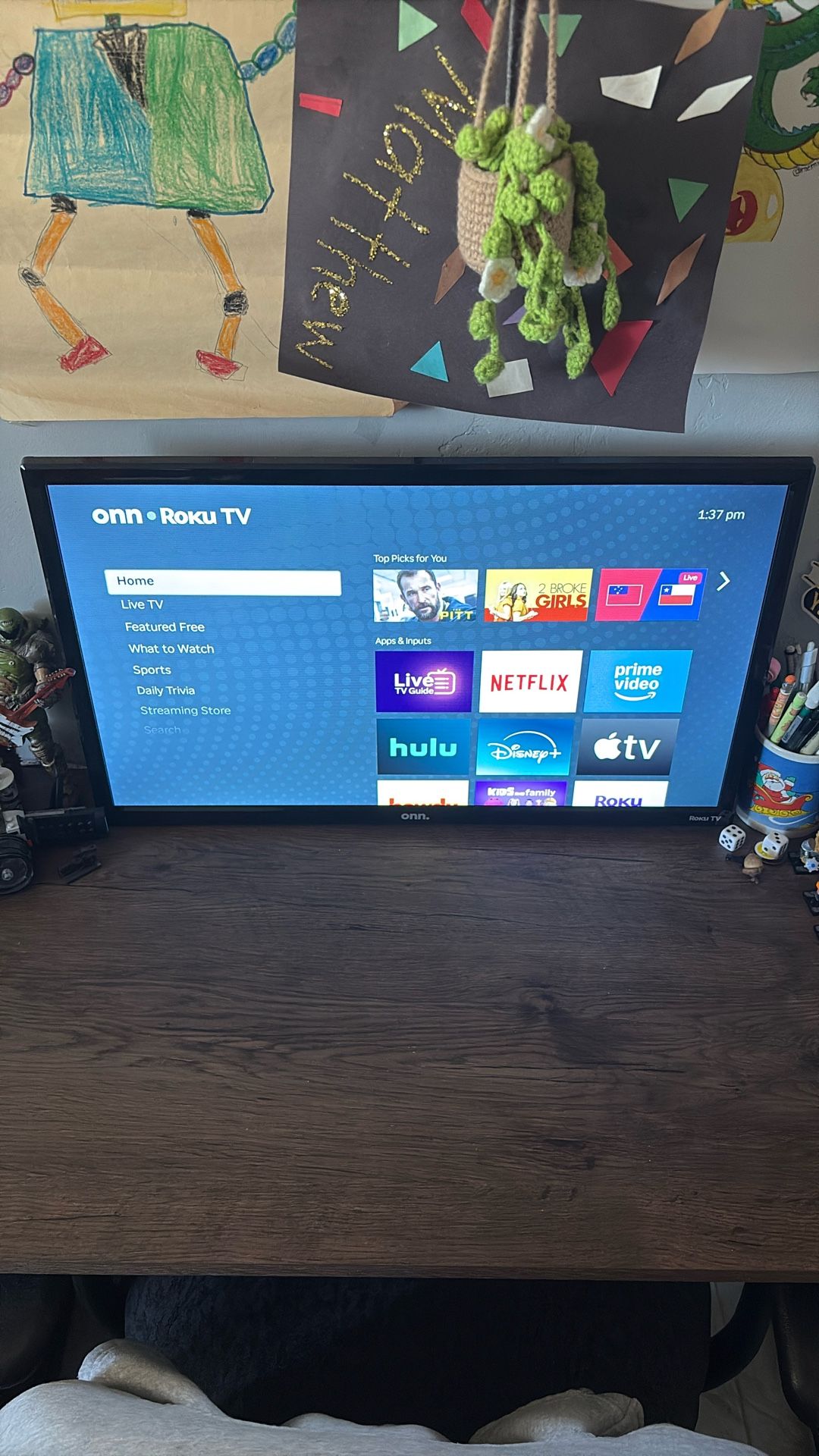 Small Roku Tv 100x100m 60hz No Remote