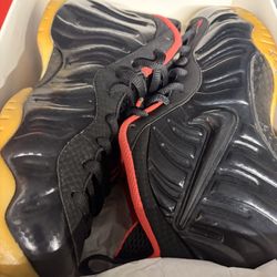 Nike Foamposite Yeezy Size 9 1/2 $80