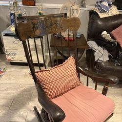 Vintage Rocking Chair 