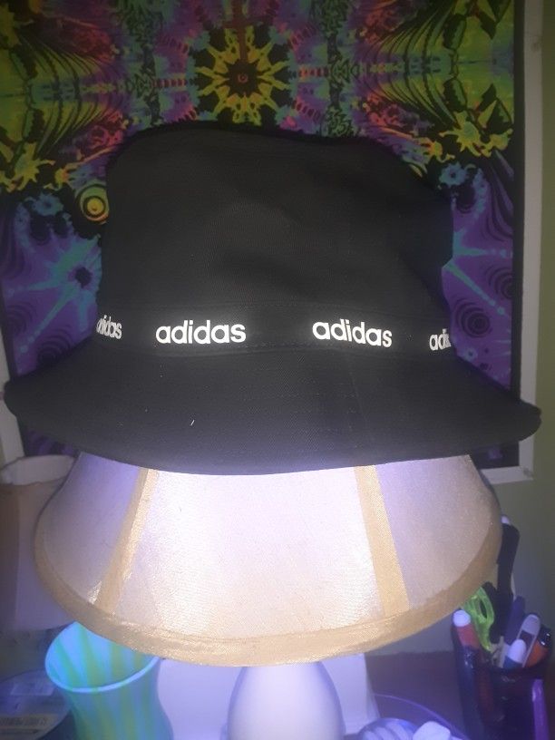 NWT Adidas Bucket Hat/ Fisherman Hat RN#90288 Black and White