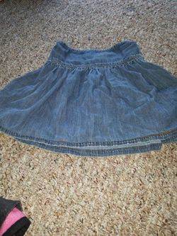 Girls skirt size 5T