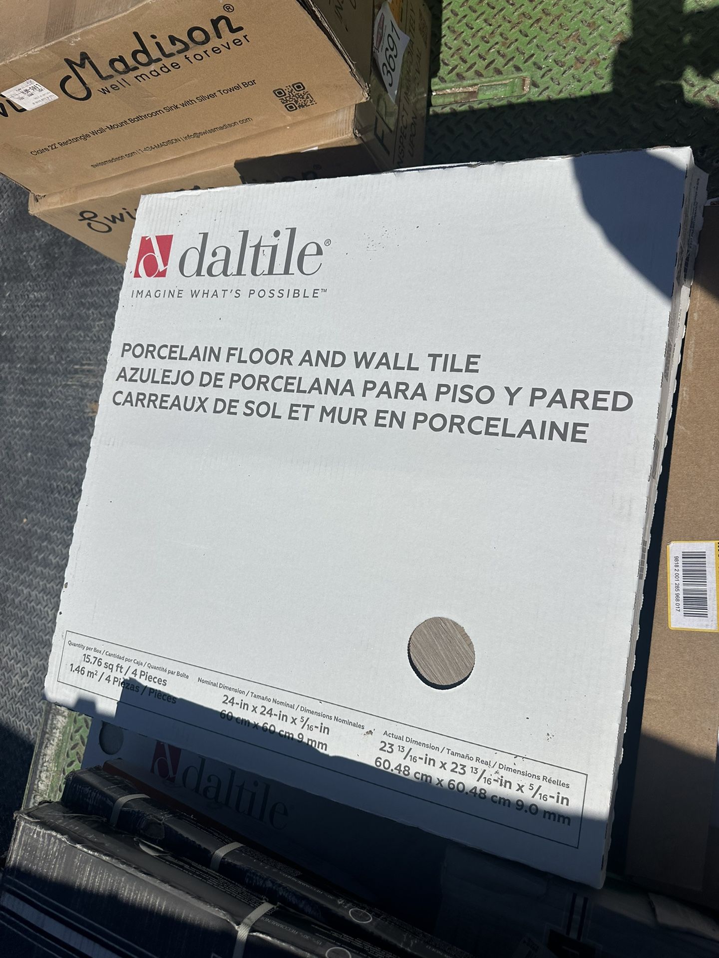 Daltile Cliffmere Carnova Wood 24 in. x 24 in. Glazed Porcelain 7 boxes 110  sq foots