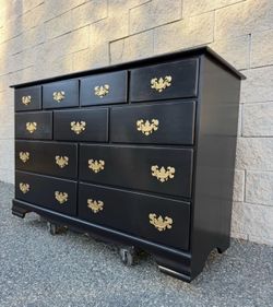 Elegant decorative design