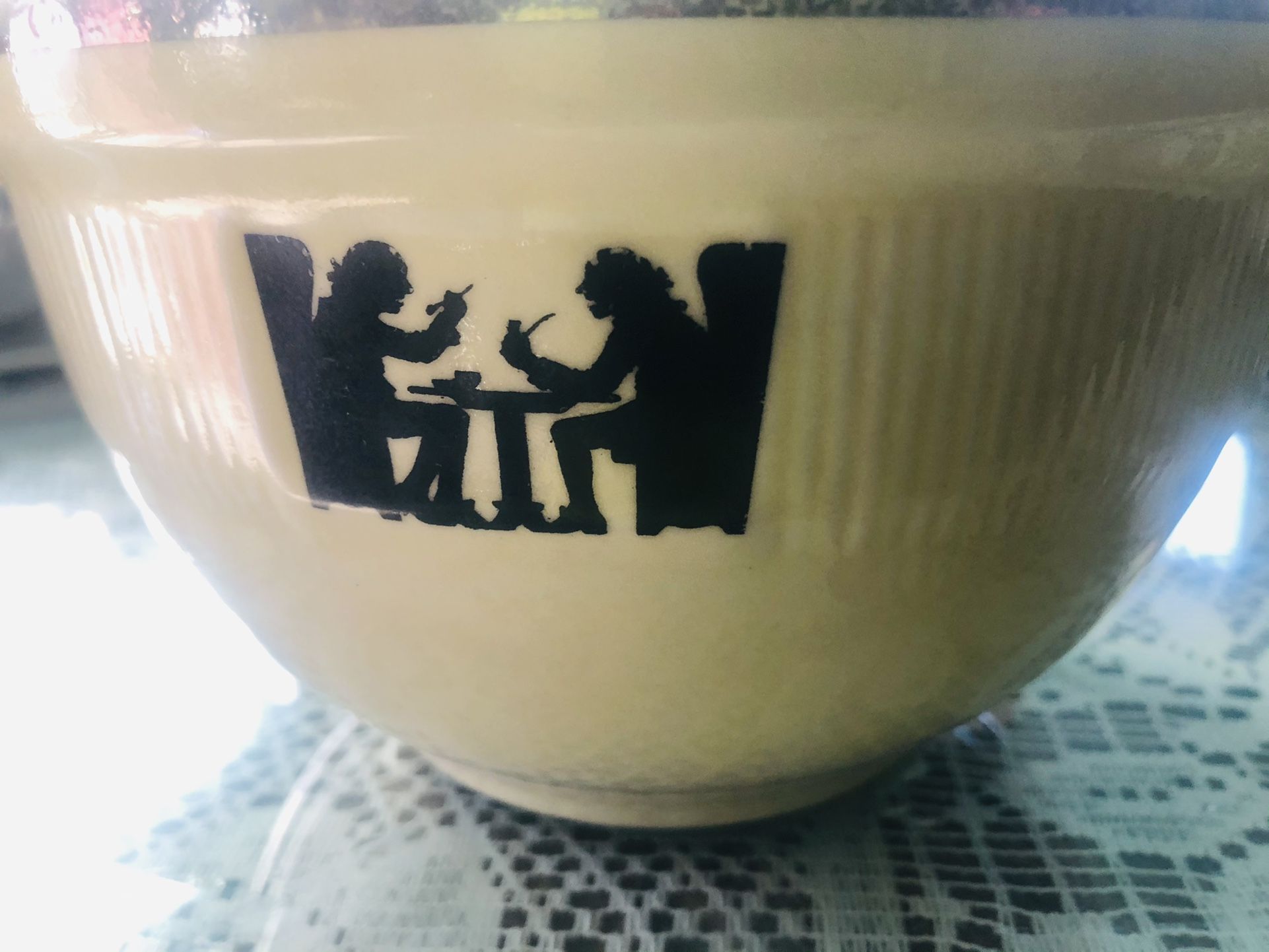 Antique  Halls China  Potter Bowl  Excellent Condition  No Chips 