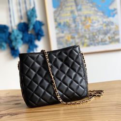 Scintillating Chanel Hobo Bags for Sale in Port Chester, NY - OfferUp