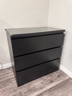 Black 3 drawer dresser