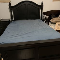 Queen Bedroom Set