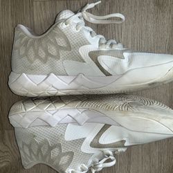 Puma LaMelo Ball MB.01 Lo size 6
