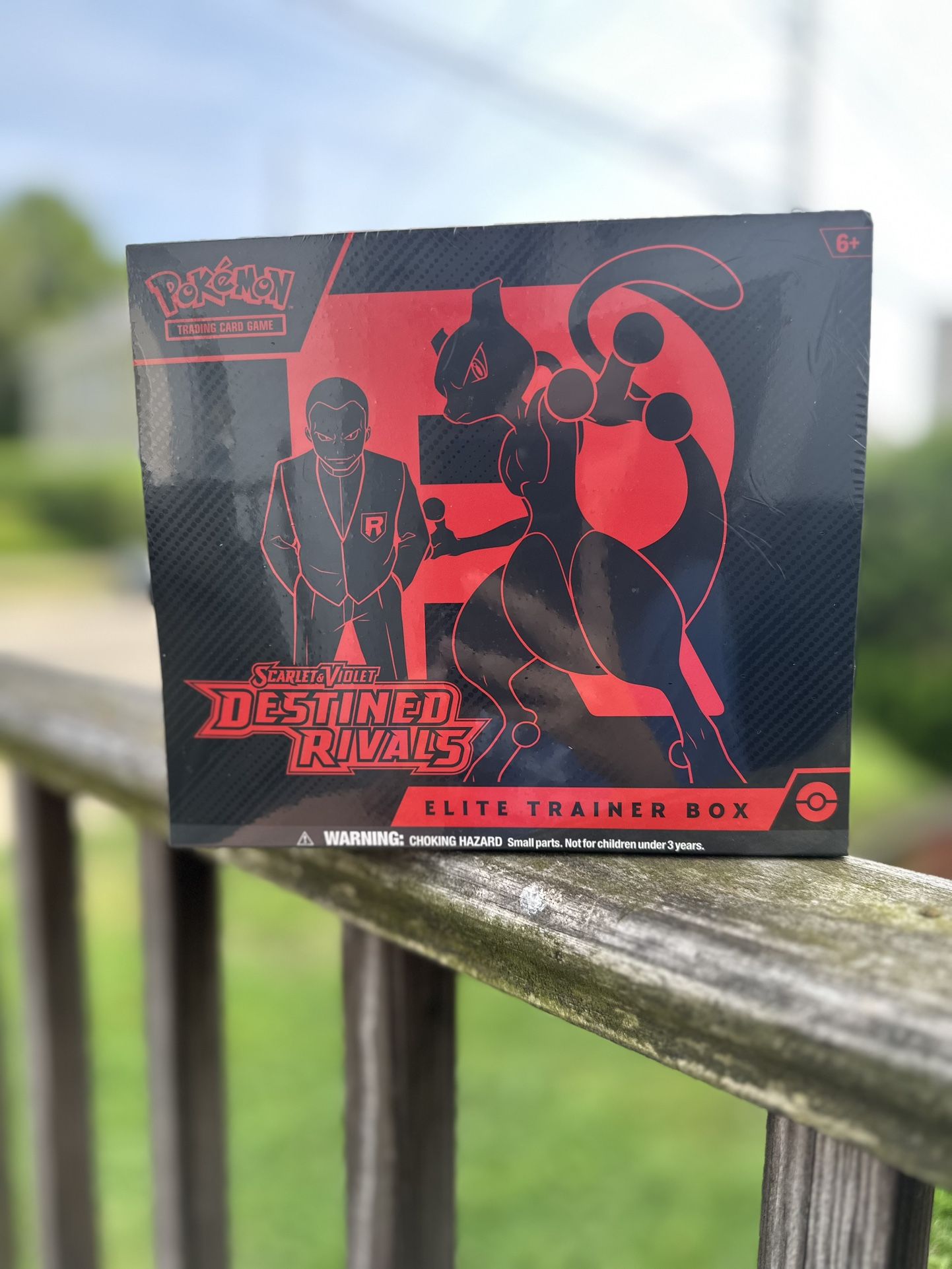 Pokemon Destined Rivals ETB